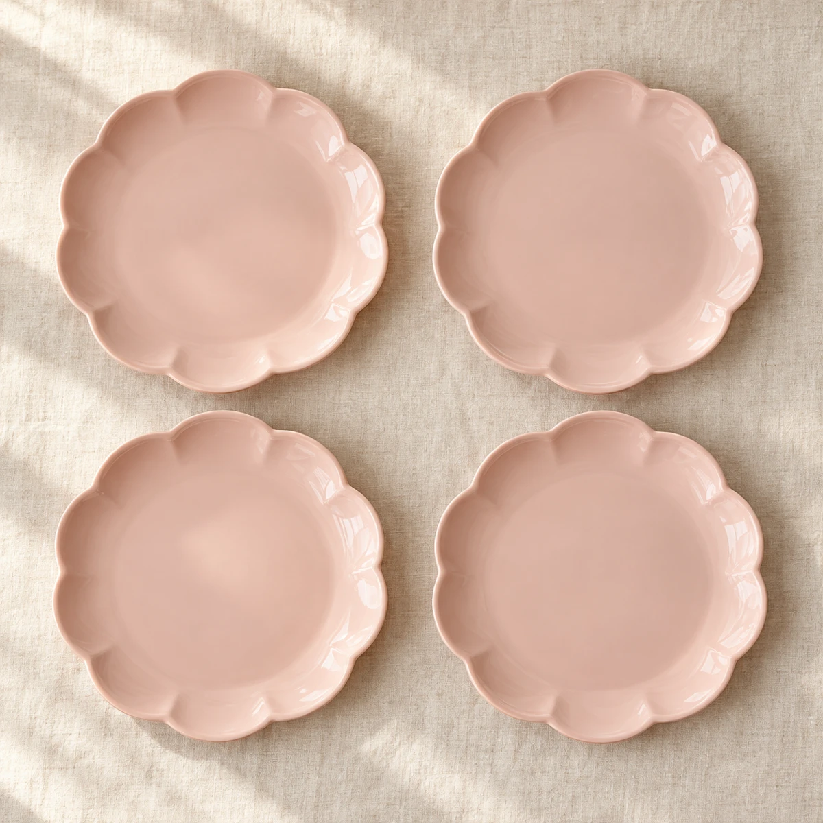 Petal Edge Dinner Set, Blush, 4 plates